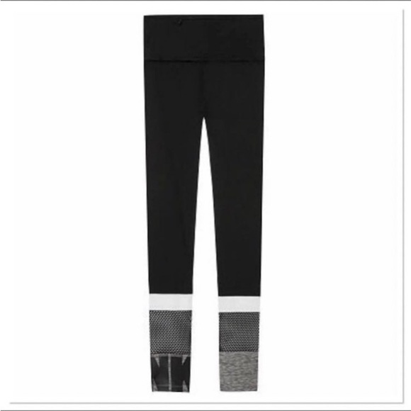 NWT VS PINK RARE SET - Picture 4 of 7